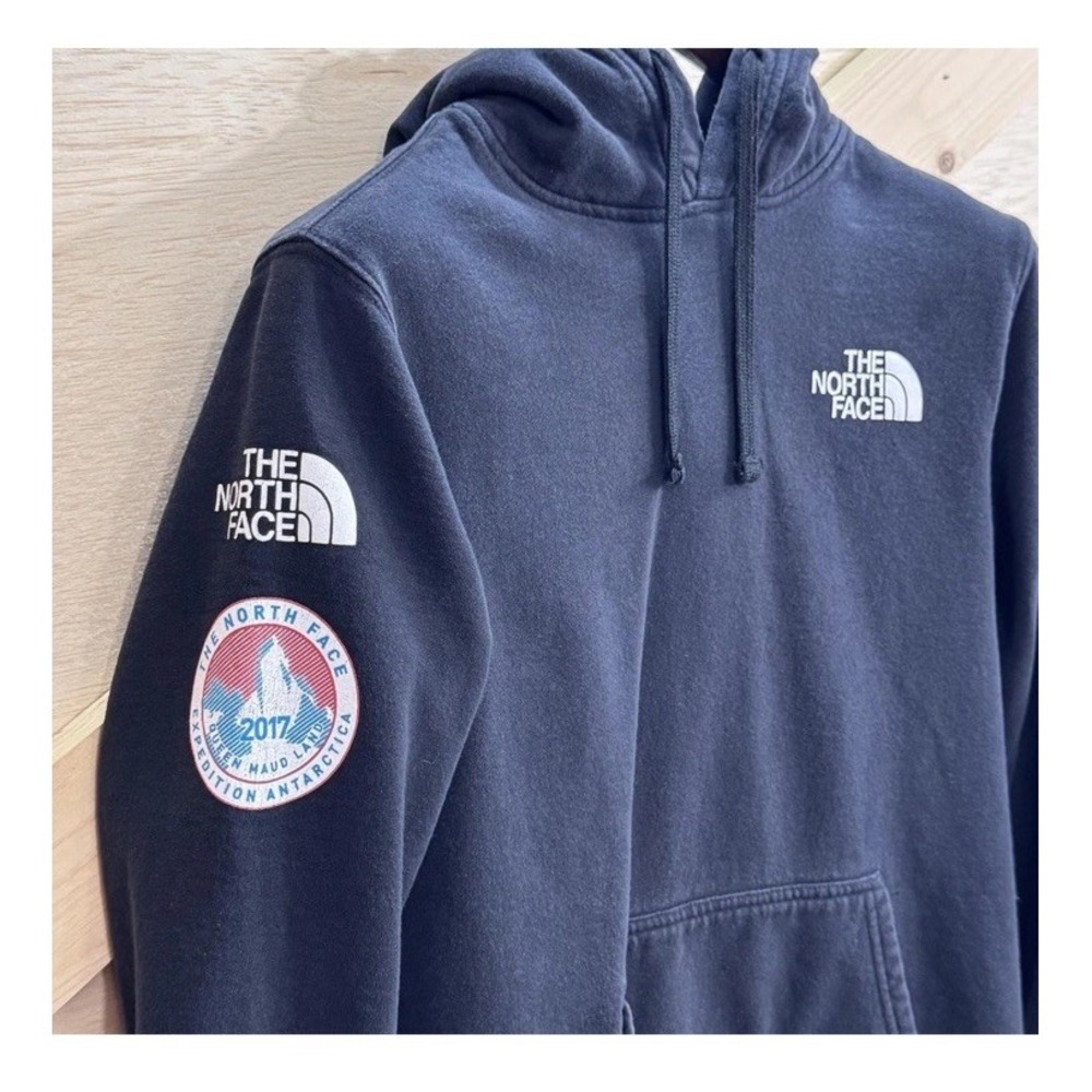 North Face Hoodie Mens Small Black Queen Maud Land Antarctica 2017 Expedition‎